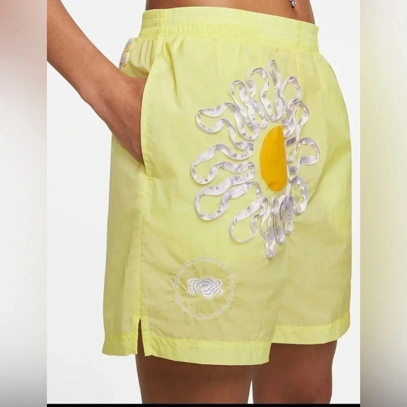 Nike Pants - Nike Embroidered Shorts Yellow Women’s Size M NWT